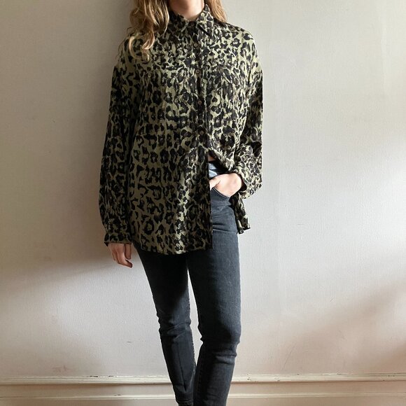 Vintage Silk Cheetah Animal Print Oversized High Low Button Down Blouse Sz S - Picture 4 of 9